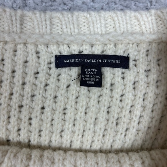 American Eagle Sweater Womens Extra Small Bubble Knit Wool Blend Cream Classic - Picture 2 of 4